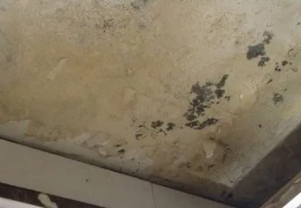 朝天阳台漏水维修公司分享下朝天卫生间渗水维修需要注意哪些问题。